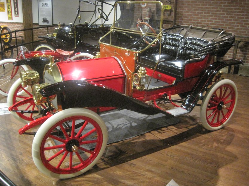 1910 Hupmobile