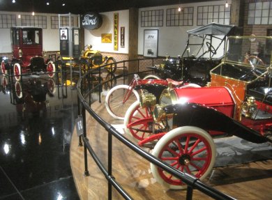 Gateway Auto Museum